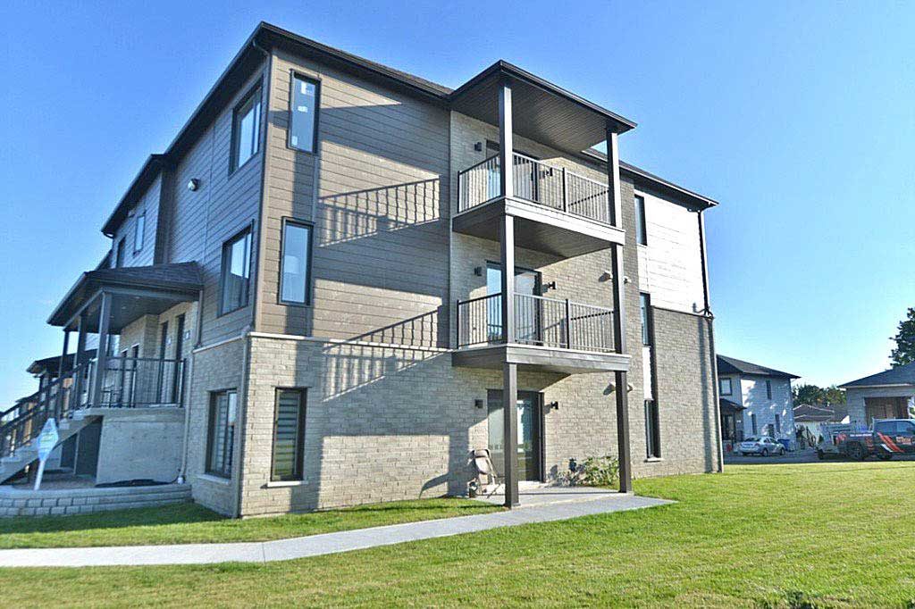 Condo rue des Abatis vue extérieur de côté